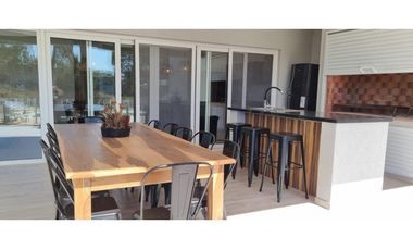 CASA EN VENTA EN COSTA ESMERALDA - ECUESTRE 275