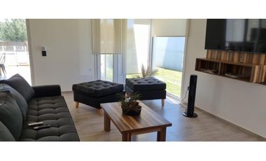 CASA EN VENTA EN COSTA ESMERALDA - ECUESTRE 275