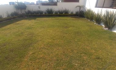 VENTA CASA VISTA PANORAMICA CON JARDIN LOMAS VERDES 6TA SECC