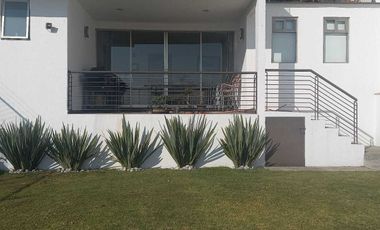 VENTA CASA VISTA PANORAMICA CON JARDIN LOMAS VERDES 6TA SECC