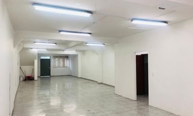 oficina en arriendo/venta en santa maria del lago. Cod A1002208