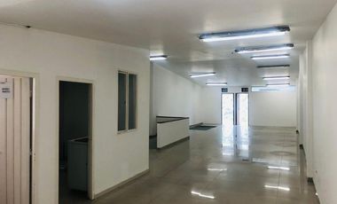 oficina en arriendo/venta en santa maria del lago. Cod A1002208