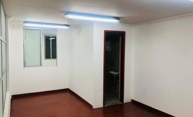 oficina en arriendo/venta en santa maria del lago. Cod A1002208