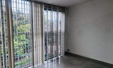 oficina en arriendo/venta en santa maria del lago. Cod A1002208