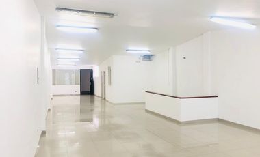 oficina en arriendo/venta en santa maria del lago. Cod A1002208