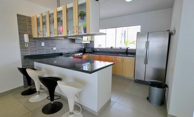 Exclusiva Casa En Venta – Lomas Del Mar | Vista Panorámica Al Mar Y Al Atardecer