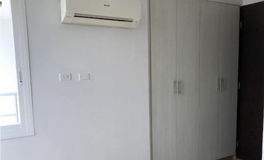 Venta de apartamento en Cosmopolitan Towers - 12 de Octubre