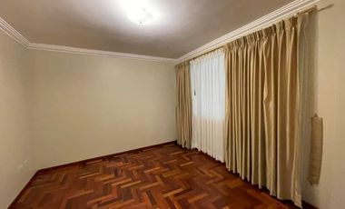 Vendo departamento central en Loja