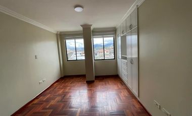 Vendo departamento central en Loja
