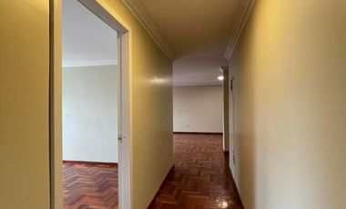 Vendo departamento central en Loja