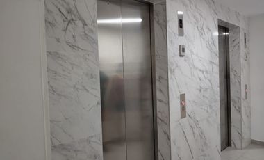 apartamento en arriendo en prados del este. Cod A11198