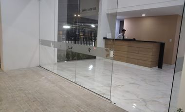apartamento en arriendo en prados del este. Cod A11198