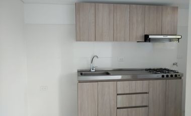 apartamento en arriendo en prados del este. Cod A11198