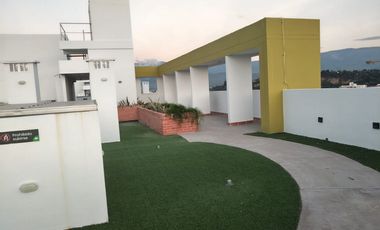 apartamento en arriendo en prados del este. Cod A11198