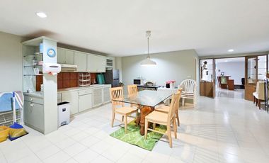 Beachfront Sea View Condo in Hua Hin at Chukamol Condominium
