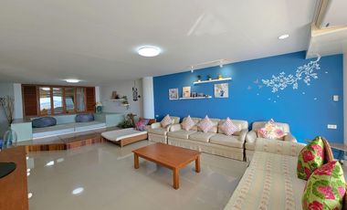 Beachfront Sea View Condo in Hua Hin at Chukamol Condominium