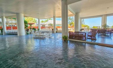 Beachfront Sea View Condo in Hua Hin at Chukamol Condominium
