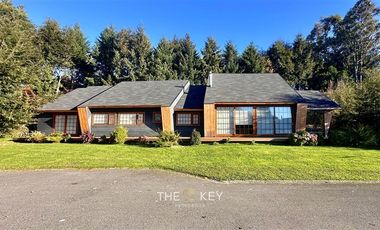 Casa en venta de 5 dorm. en Villarrica La Puntilla