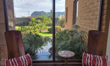 Vendo preciosa propiedad con vista panorámica a las montañas en Tepoztlán Morelo