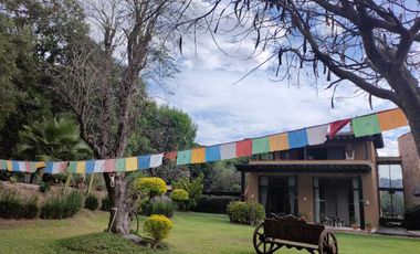 Vendo preciosa propiedad con vista panorámica a las montañas en Tepoztlán Morelo