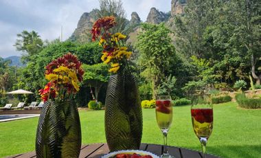 Vendo preciosa propiedad con vista panorámica a las montañas en Tepoztlán Morelo