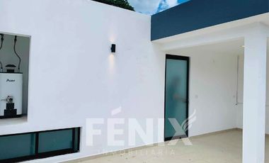 En venta casa con jardín y acabados de lujo en Coatepec