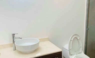 En venta casa con jardín y acabados de lujo en Coatepec