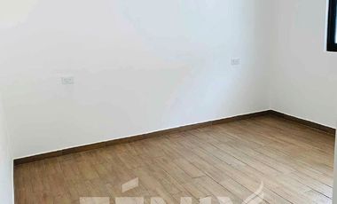 En venta casa con jardín y acabados de lujo en Coatepec