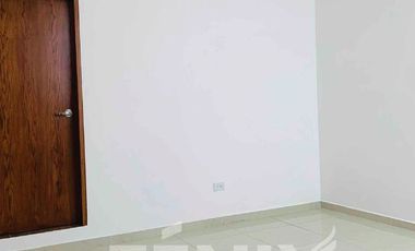 En venta casa con jardín y acabados de lujo en Coatepec