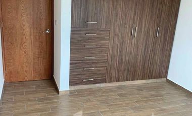 En venta casa con jardín y acabados de lujo en Coatepec