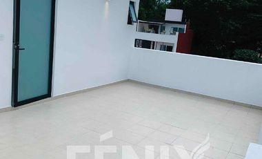 En venta casa con jardín y acabados de lujo en Coatepec