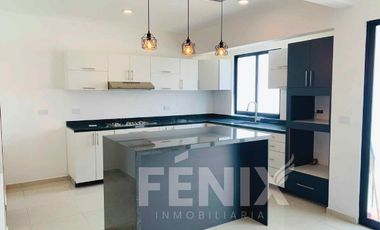 En venta casa con jardín y acabados de lujo en Coatepec