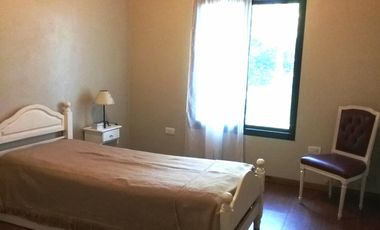 EXCELENTE CASA DE 4 AMBIENTES EN COSTA DEL ESTE