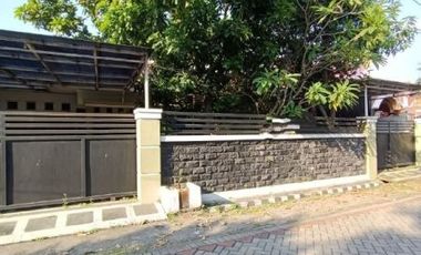 Rumah disewakan di Jawa Timur, Surabaya