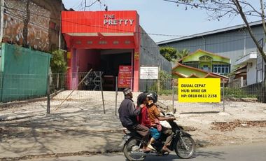 Dijual Tanah dan bangunan Luas 1095m2 Lokasi Bagus dan Strategis, Cocok Bangun Usaha di Kopo Bandung