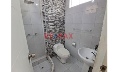 Ocasion! En Venta Casa De 4 Pisos  Ideal Para Familia Que Desee Vivir De Sus Rentas - Sjm