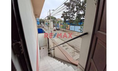 Ocasion! En Venta Casa De 4 Pisos  Ideal Para Familia Que Desee Vivir De Sus Rentas - Sjm