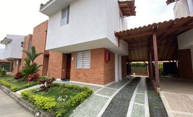 casa en venta en cinco soles. Cod V17149