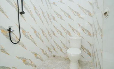 Rumah 10 menit ke Plaza Taman Harapan Baru SHM Hadap Utara J-35820