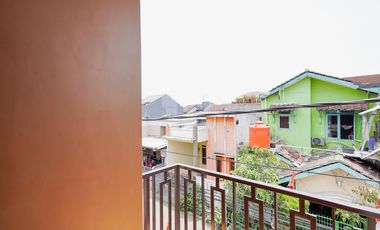 Rumah 10 menit ke Plaza Taman Harapan Baru SHM Hadap Utara J-35820