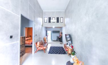 Rumah Luas SHM 8 Menit ke Gerbang Tol Cimanggis 3 Hadap Timur J-45462