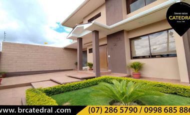 Villa Casa Edificio de venta en Monay  – código:20835