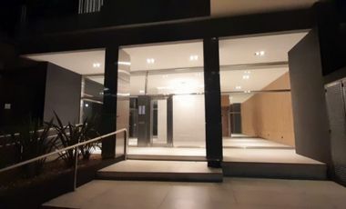 Hermoso departamento de dos ambientes a estrenar en piso alto (14 C)