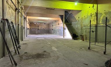 Depósito - Galpón de  540 m2.  en Pompeya  -  Alquiler