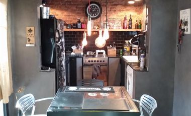 Venta casa reciclada estilo industrial en Lomas de Zamora