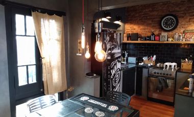 Venta casa reciclada estilo industrial en Lomas de Zamora