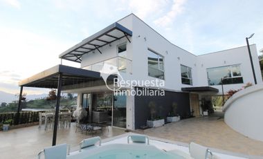 Vendo maravillosa casa de lujo en Las Palmas MEDELLIN