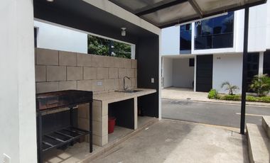 casa en venta en la sabana. Cod V30268