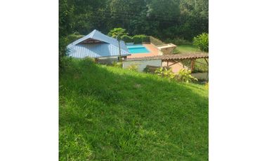 SE VENDE CASA CAMPESTRE EN LA CUMBRE REA 9.900 M2