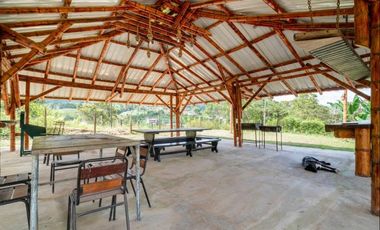 SE VENDE CASA CAMPESTRE EN LA CUMBRE REA 9.900 M2